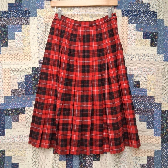 Pendleton Dresses & Skirts - Vintage Pendleton Cunningham Tartan Red Plaid Skirt Womens Size 6 Pleated Maxi